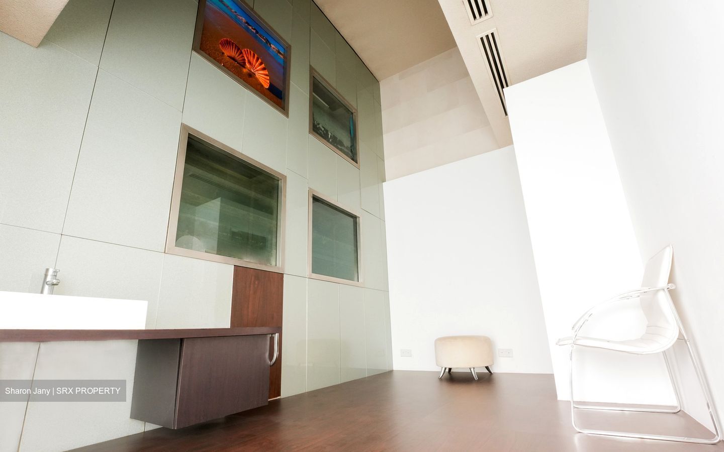 M Hotel (D2), Retail #453126381